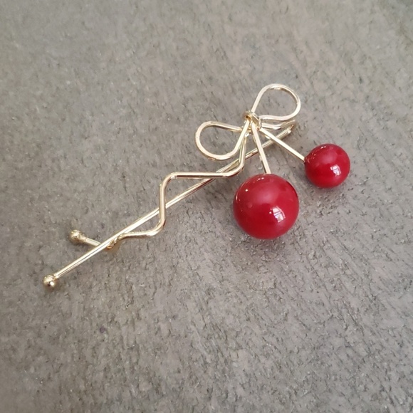 Red Cherry Barrettes Clip Gold Color - Picture 3 of 5